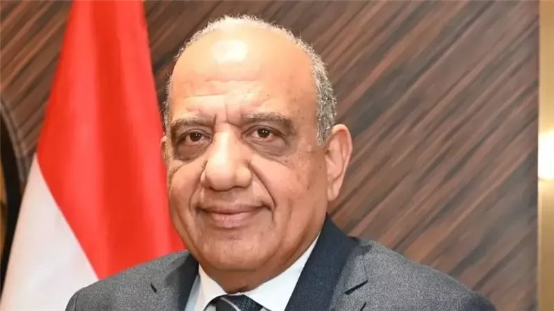 الدكتور محمود عصمت