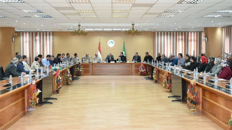 محافظ الشرقية يتابع