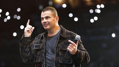 كان بيدافع عن نفسه، دفاع عمرو دياب يطالب ببراءة موكله