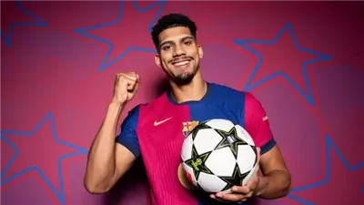 برشلونة يمدد عقد مدافعه رونالد أراوخو حتى 2031 