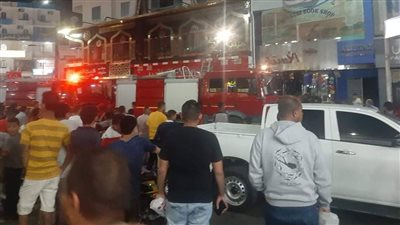 انتداب المعمل الجنائي لمعاينة حريق مصنع تنر في كرداسة 