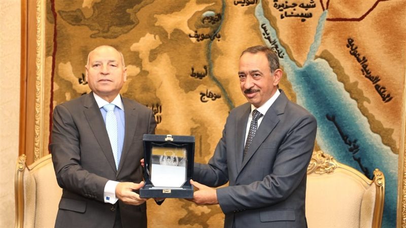 محافظ القاهرة ومدير