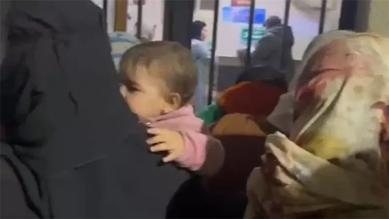 زحام مستشفى ونجت،