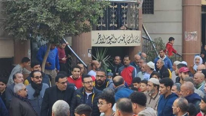 مصطفى شعبان بجنازة