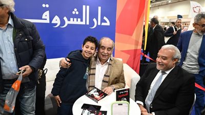 يوسف زيدان يوقع روايته الجديدة «الحصيد» بمعرض الكتاب (صور)