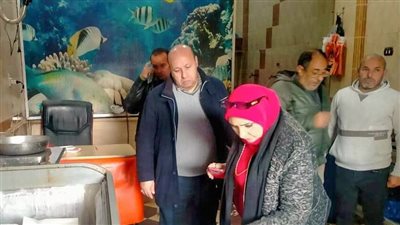محافظ الإسكندرية يشدد على إزالة الإشغالات وردع كافة الممارسات الاحتكارية داخل الأسواق 