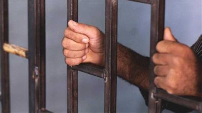 القبض على الطالبة المتهمة بالاعتداء على معلمة داخل مدرسة في الهرم