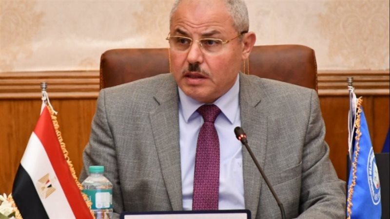 الدكتور ناصر مندور