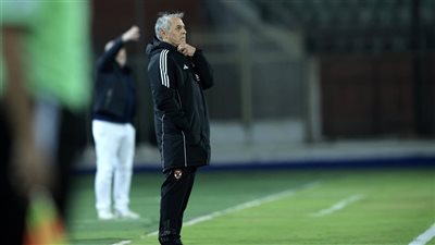 كولر يجتمع مع محللي أداء الأهلي لدراسة فريق غزل المحلة