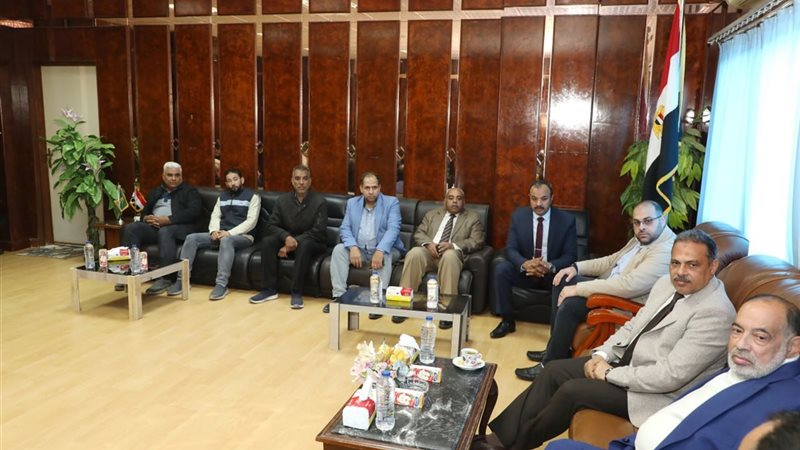 محافظ الشرقية, فيتو