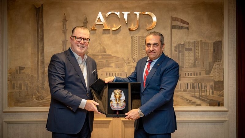 خالد عباس، فيتو