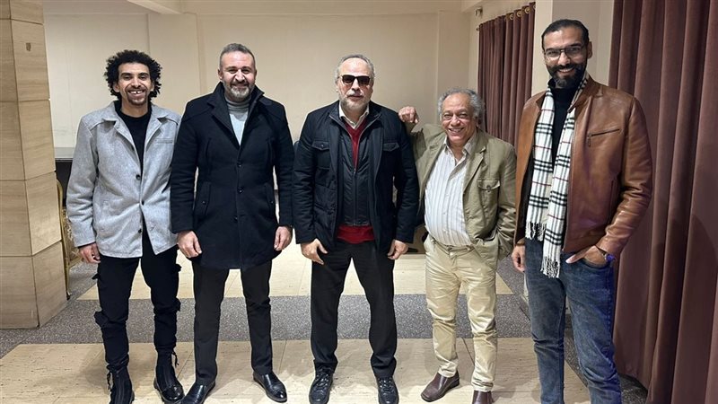 تامر عبدالمنعم يخوض