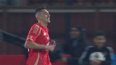 الحكم يلغي هدفا لجراديشار أمام بتروجيت بالدوري 
