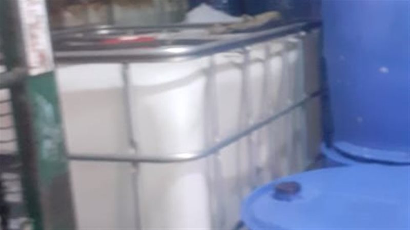 ضبط ورشة لتصنيع الزيوت