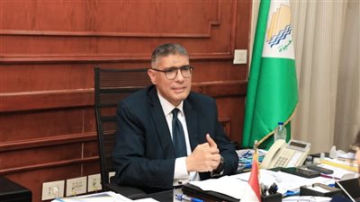 محافظ الجيزة يتفقد مستشفى أبو النمرس المركزي ويكشف خطأ في سجلات المرضى (فيديو)