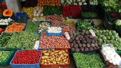 سعر الخضار اليوم، انخفاض 20 جنيها في ورق العنب والثوم يستعيد عرشه