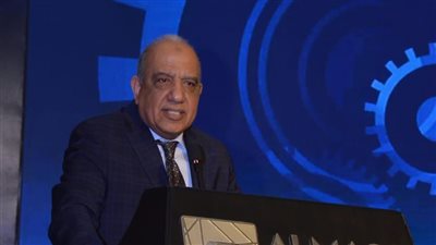 وزير الكهرباء يعلن خطط التطوير وخفض استهلاك الوقود بـ5 محطات للتوليد