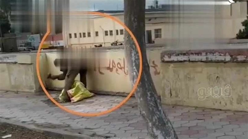  لص يسرق حديد كورنيش