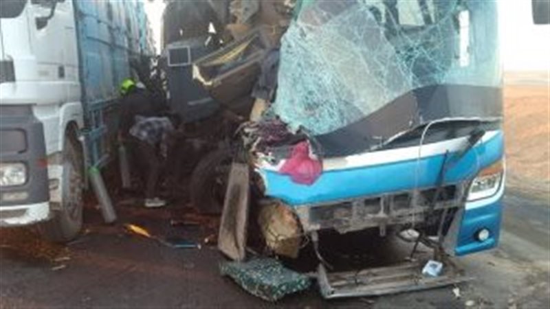  حادث تصادم بالطريق
