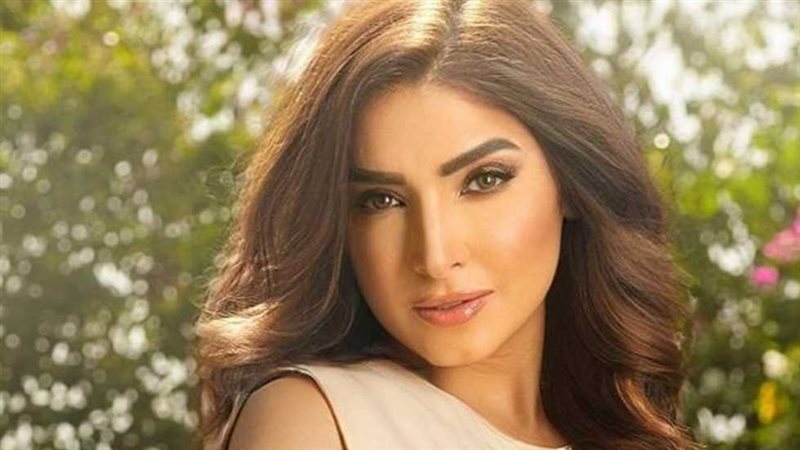 روجينا، فيتو
