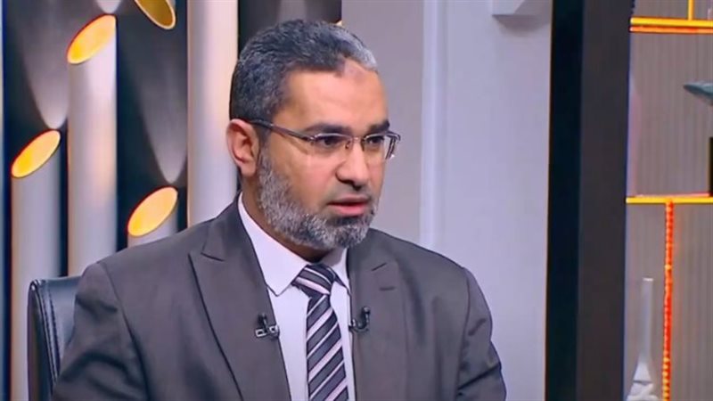 الدكتور أحمد الرخ،