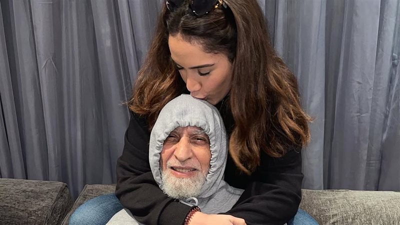 رنا رئيس وجدها