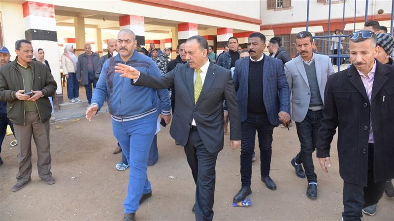 محافظ أسيوط يتفقد