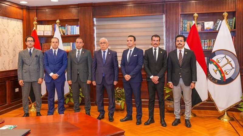 النائب العام يستقبل