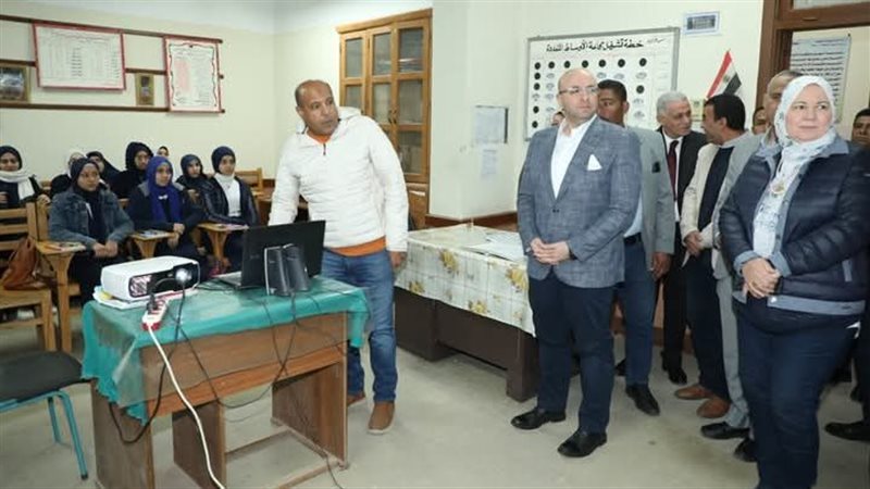 محافظ بني سويف يتفقد