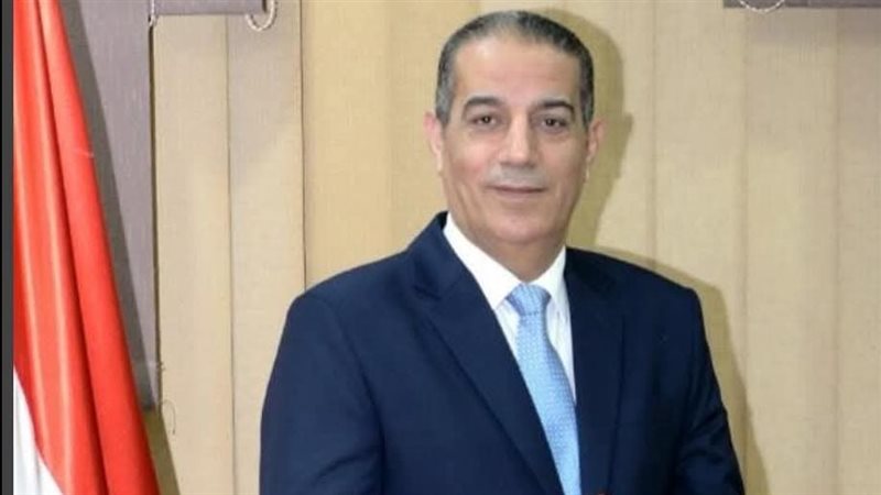 الدكتور أشرف الديب