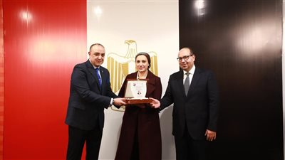 مجلس الشمس يكرم رؤساء وأعضاء مجالس الاتحادات الناجحين في الانتخابات الأخيرة