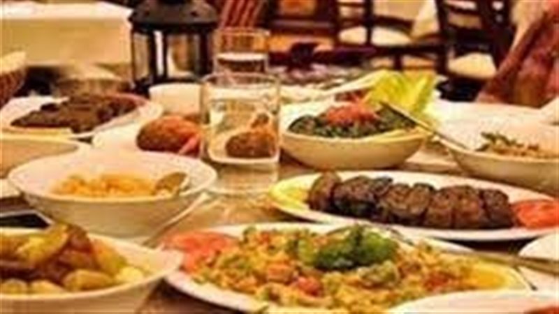 تفسير حلم مائدة الطعام