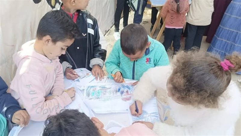 قافلة خدمية بقرية