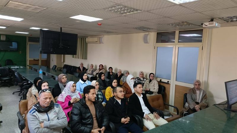 دورة تدريبية لإخصائى