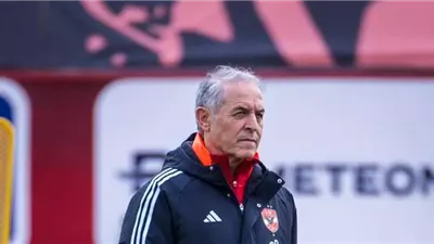 الأهلي يضع الرتوش الأخيرة في ملف خليفة كولر والإعلان خلال ساعات 