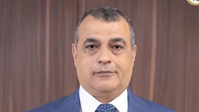 وزير الإنتاج الحربي يعود إلى أرض الوطن بعد انتهاء مشاركته بمعرض 