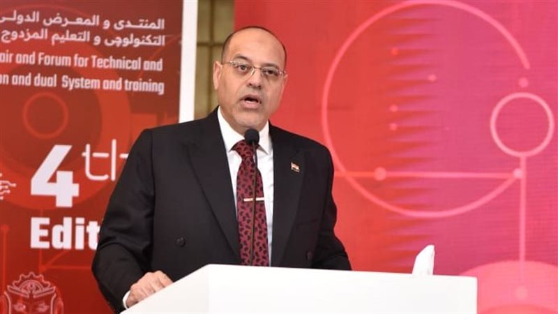 وزير العمل محمد جبران،