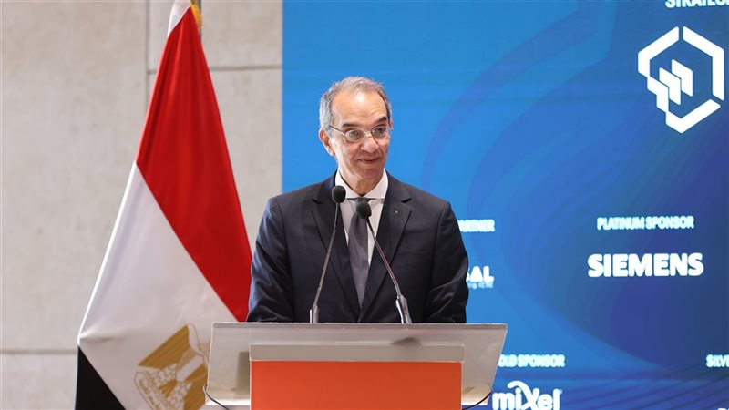وزير الاتصالات الدكتور