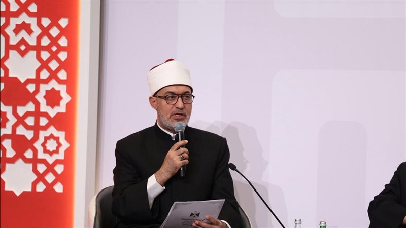 الدكتور نظير عياد،