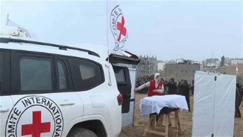 الصليب الأحمر يغطي
