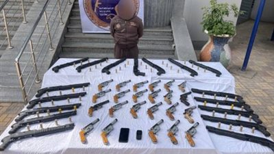 ضبط عاطلين بحوزتهما 9 أسلحة نارية و3 كيلو حشيش و250 جرام شابو بالأقصر