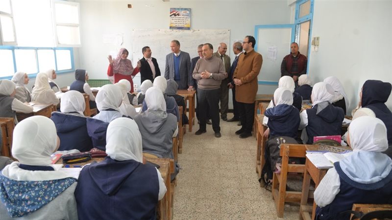 محافظ أسيوط يتفقد