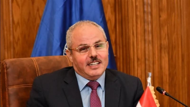 الدكتور ناصر مندور