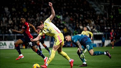 الدوري الإيطالي، يوفنتوس يتقدم على كالياري 1-0 في الشوط الأول 