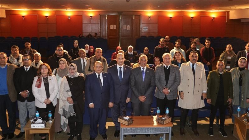  ندوة تثقيفية بقصر
