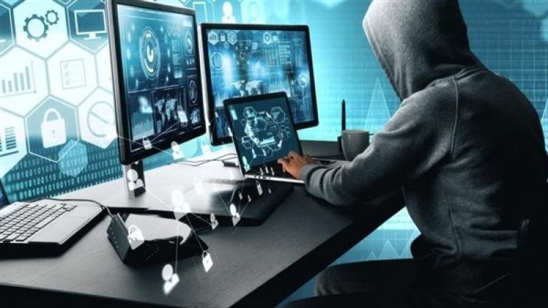 مباحث الانترنت تتلقي