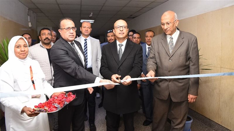 افتتاح وحدة المناظير