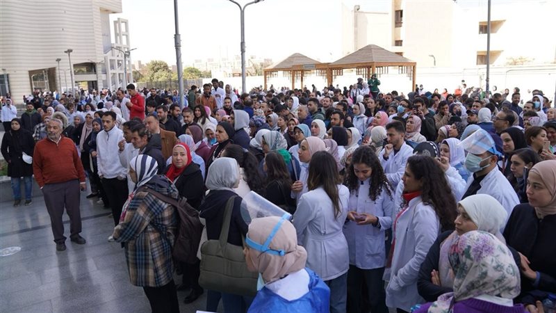 جامعة عين شمس، فيتو