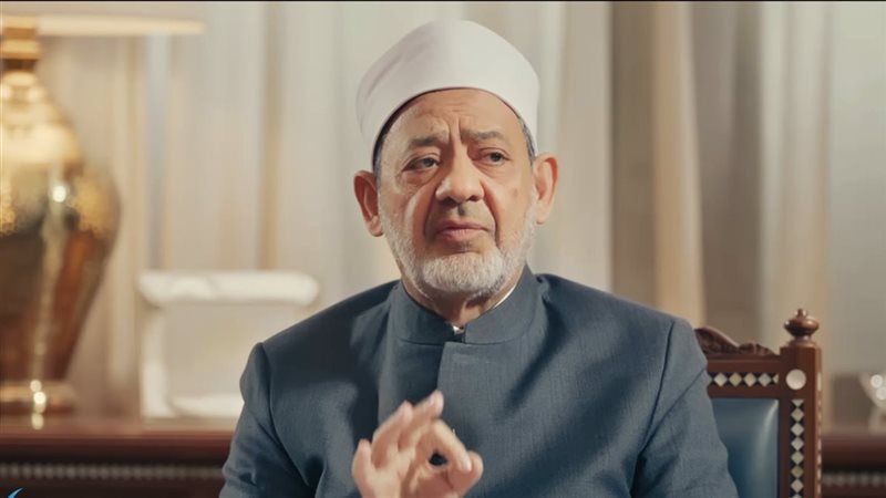 الدكتور أحمد الطيب