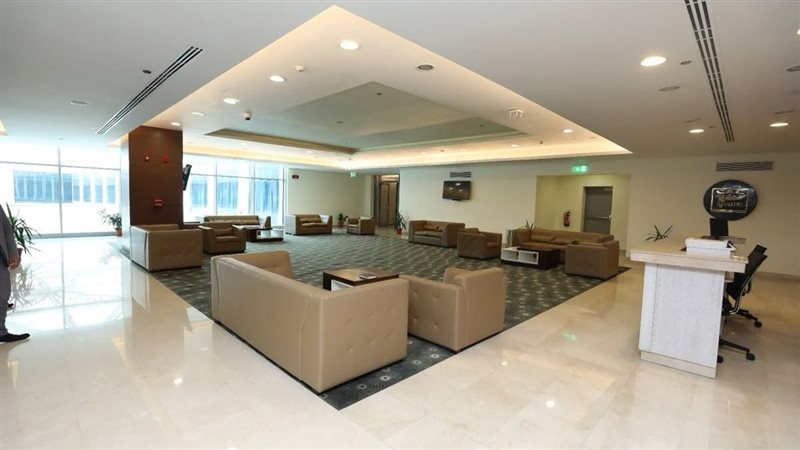 مطار القاهرة، فيتو